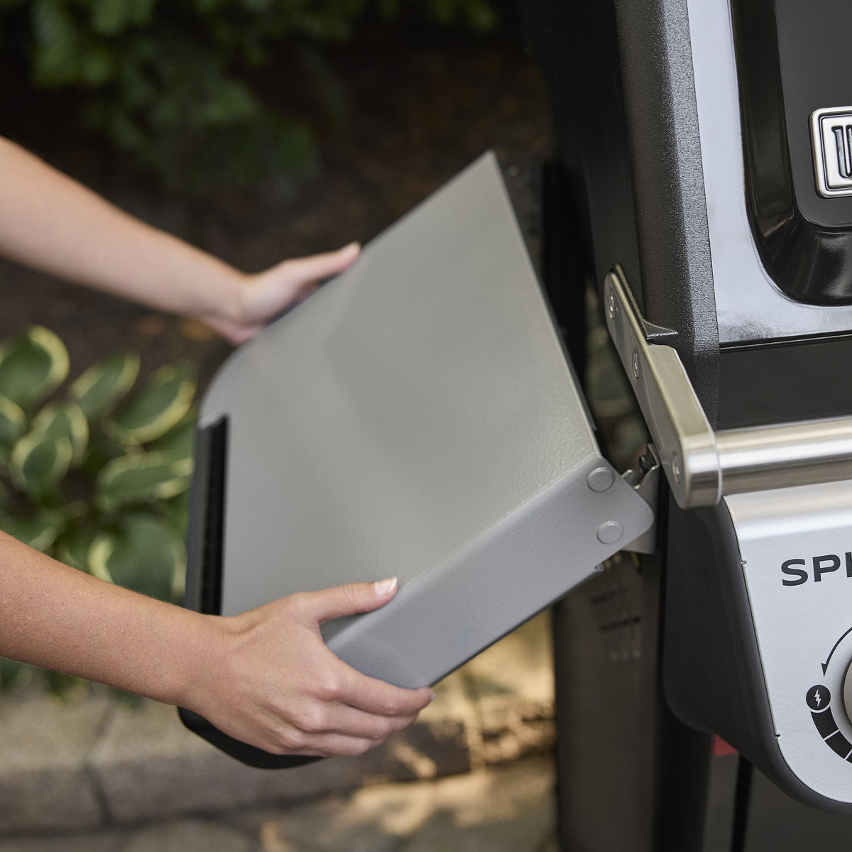 Weber Spirit® E-325 Gas Grill (Liquid Propane)