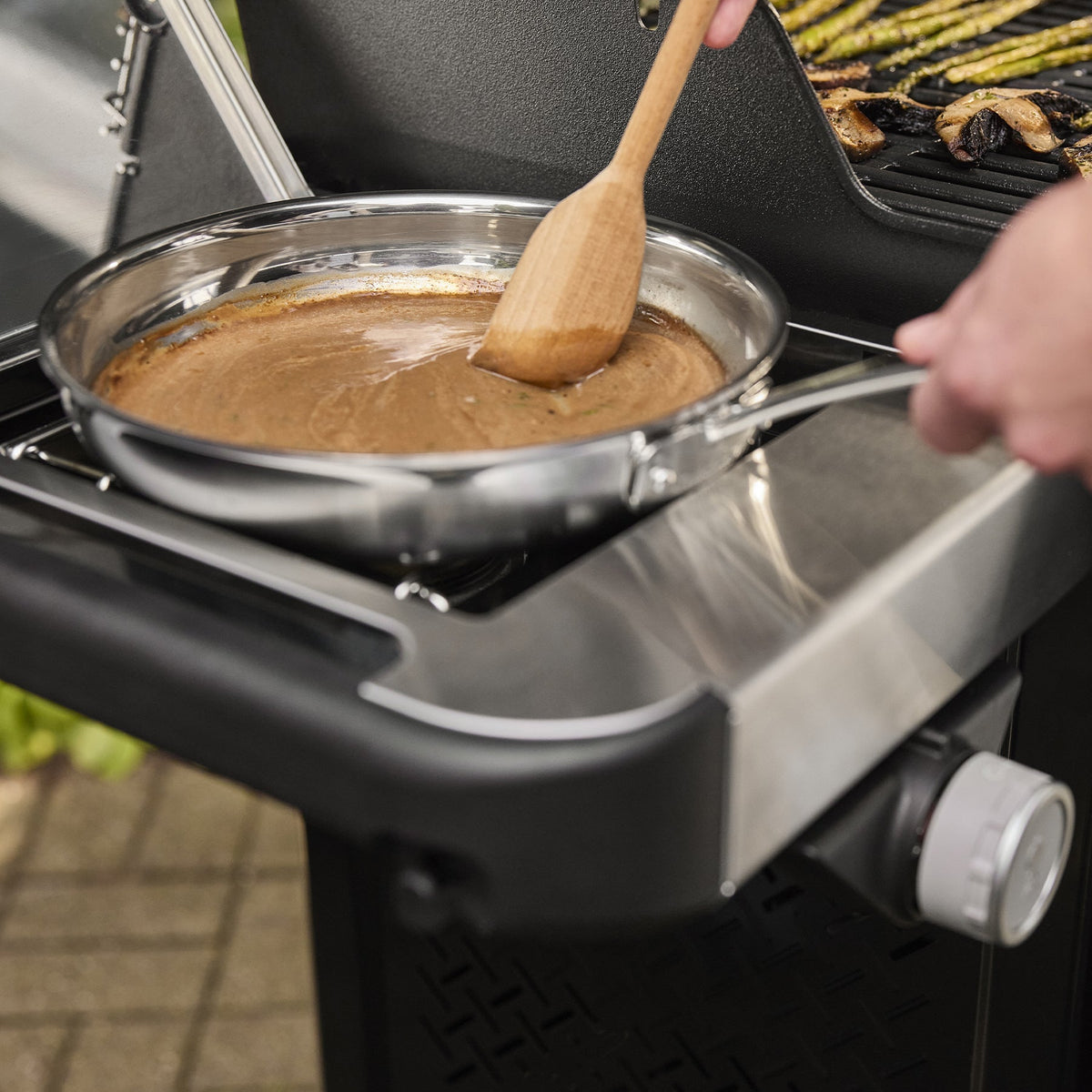 Weber Spirit® E-435 Gas Grill (Natural Gas)