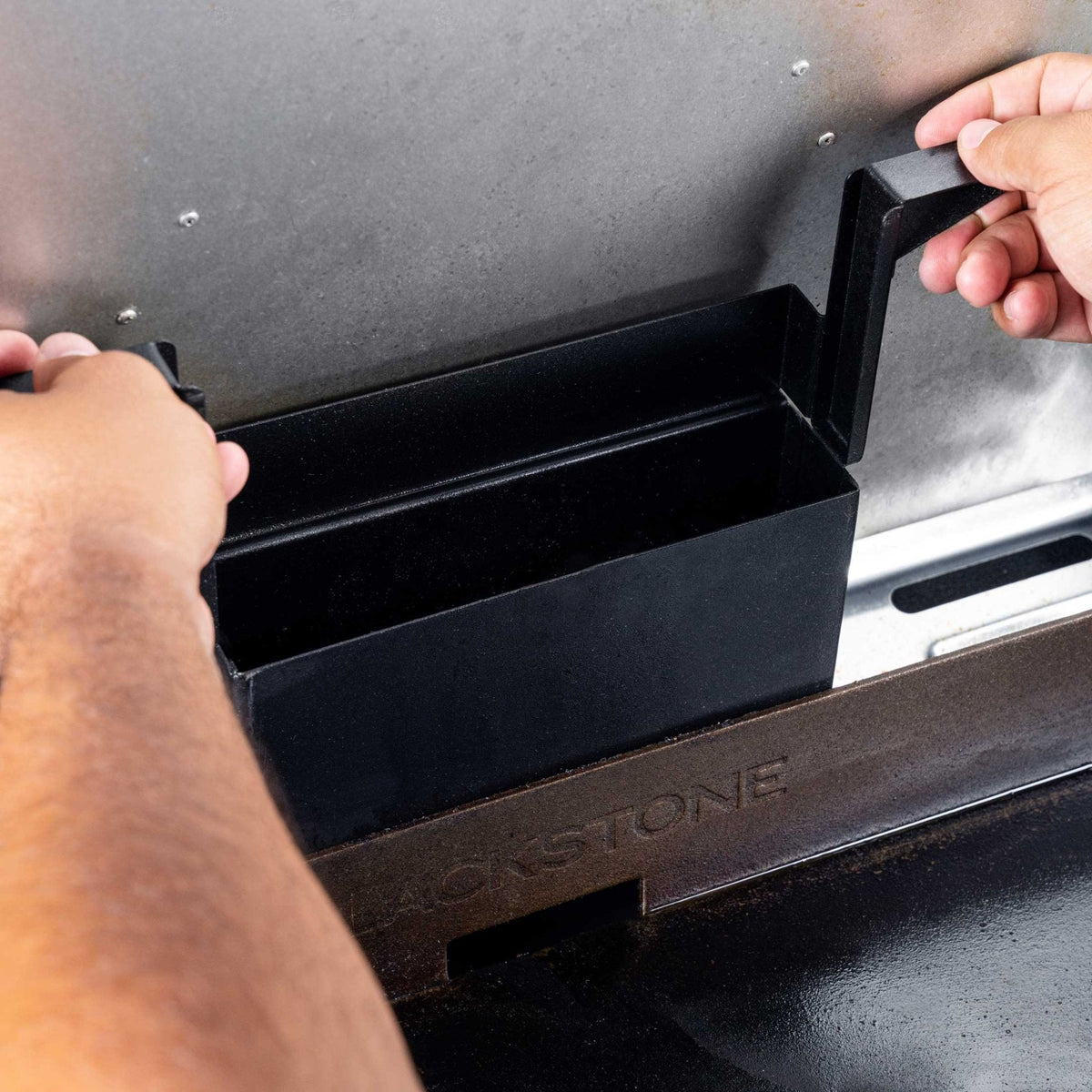 Blackstone 28" Built-In Griddle in Stainless Steel w/Hood (Propane)