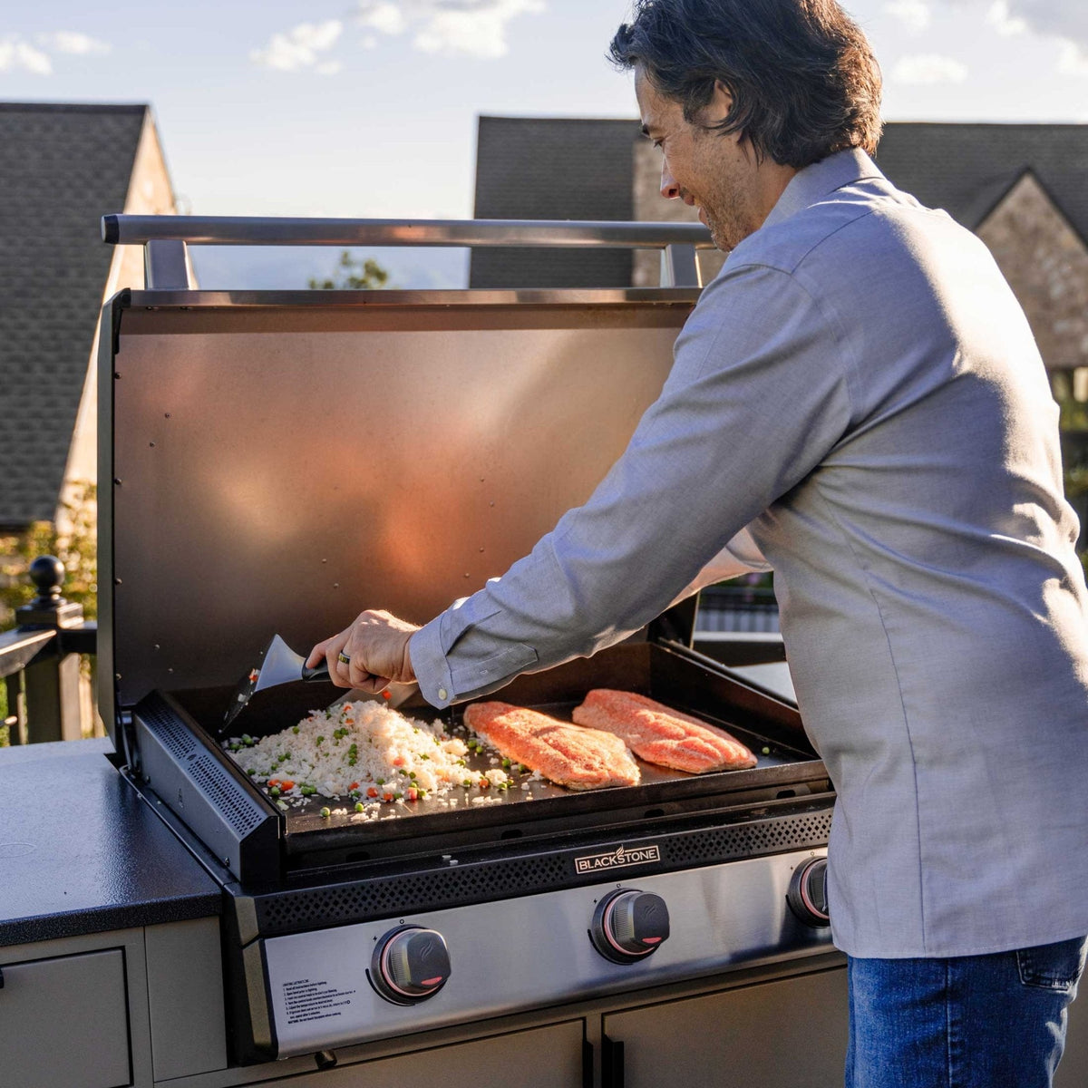 Blackstone 28" Built-In Griddle in Stainless Steel w/Hood (Propane)