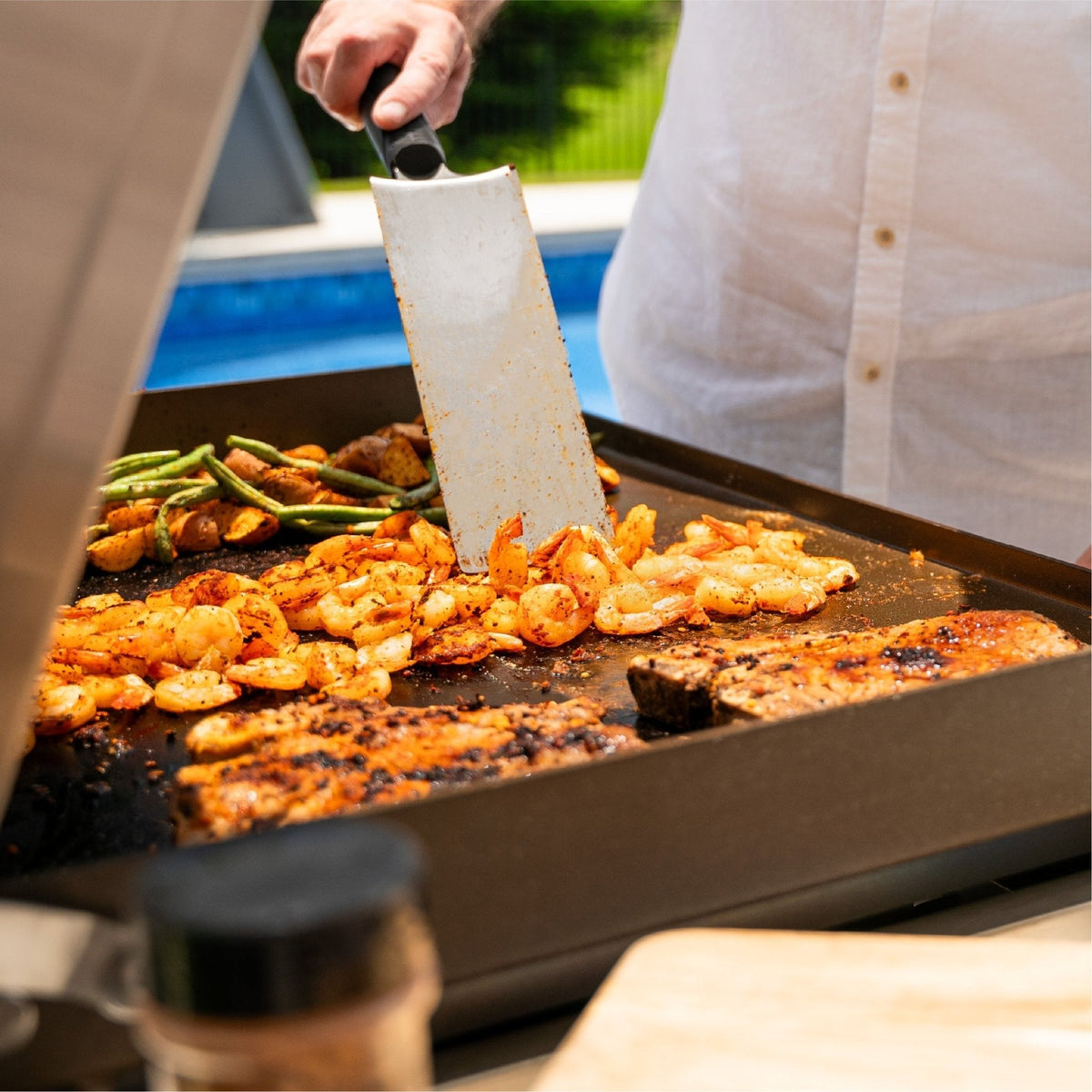 Blackstone 28" Griddle with Cabinet