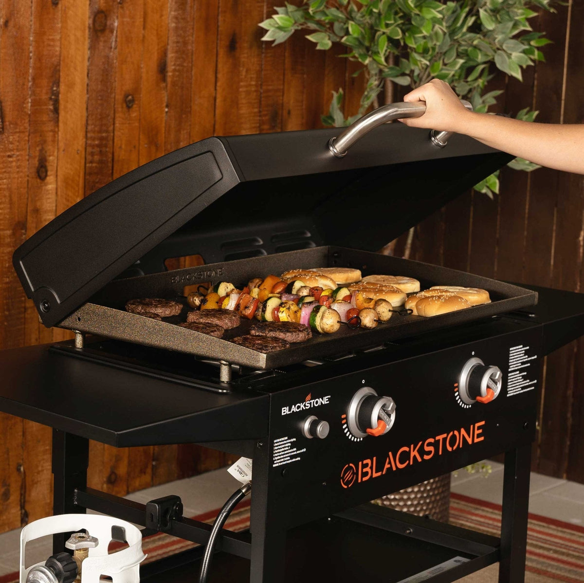 Blackstone 28" Griddle with Hood