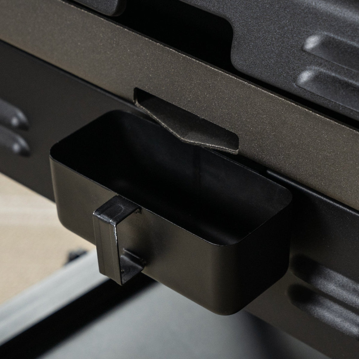 Blackstone 28” Omnivore Griddle with Hood