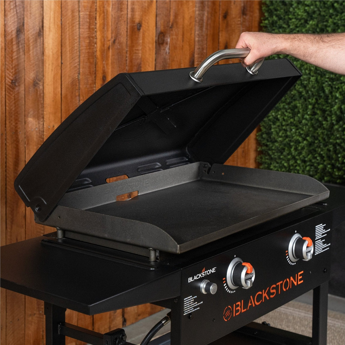 Blackstone 28” Omnivore Griddle with Hood