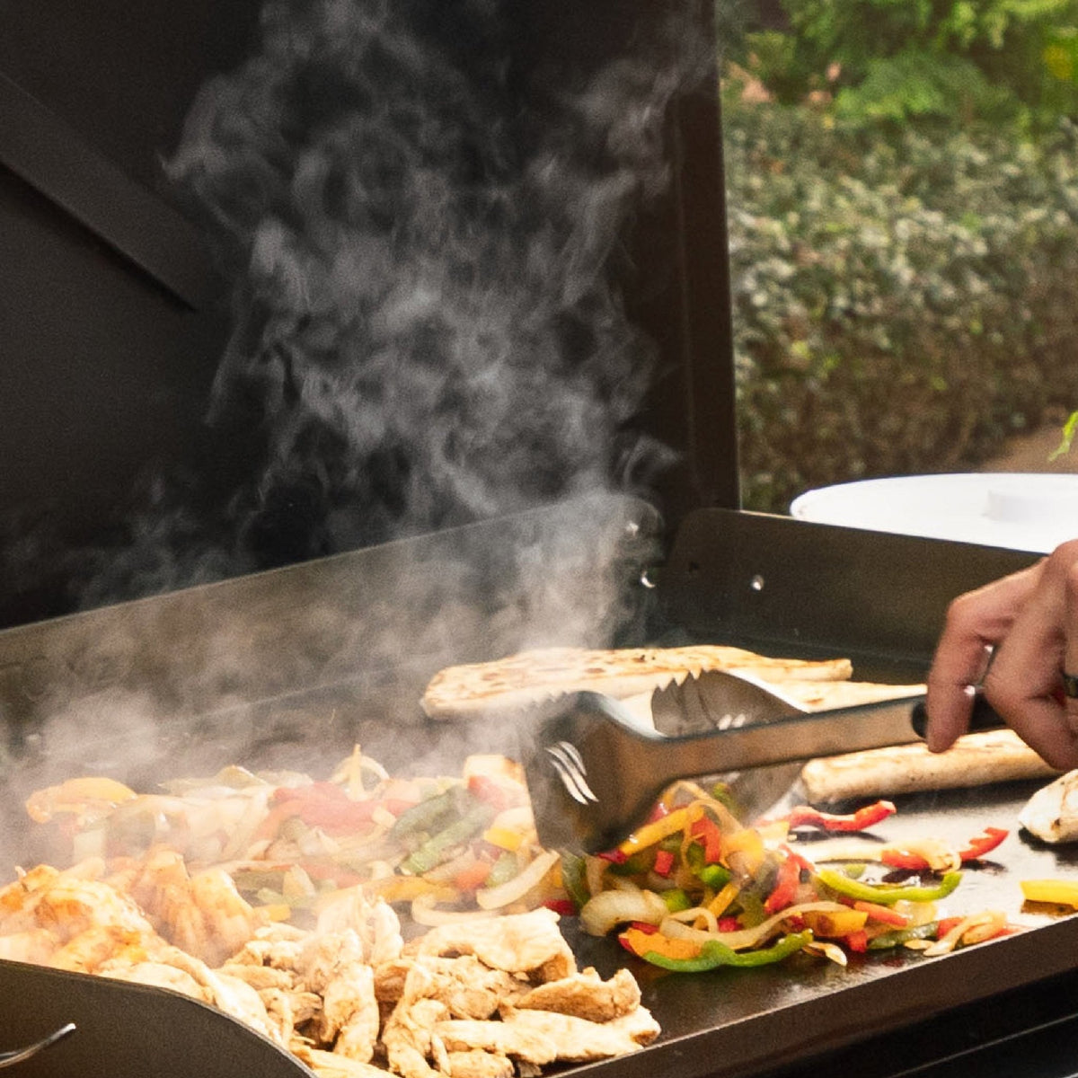 Blackstone 28” XL Griddle with Hood