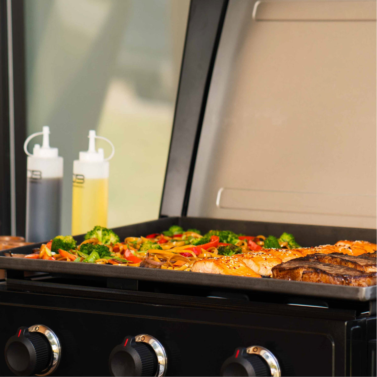 Char-Broil Performance Series 3-Burner Gas Griddle, Cart, Black