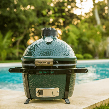 Big Green Egg MiniMax Ceramic Kamado Grill Package