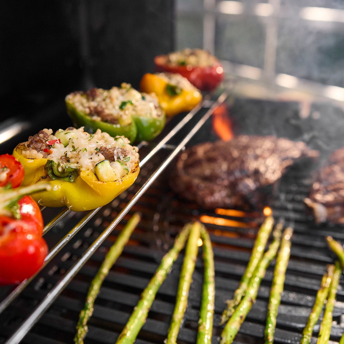 Weber Spirit® E-425C Gas Grill Stealth® Edition (Natural Gas)
