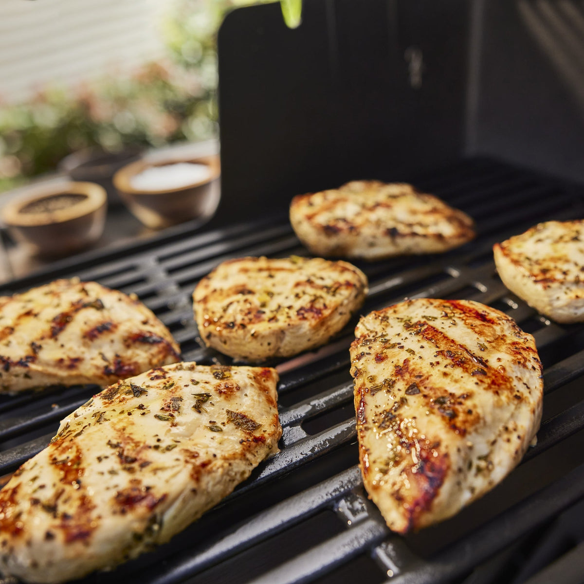 Weber Genesis E-415 Gas Grill (Liquid Propane)