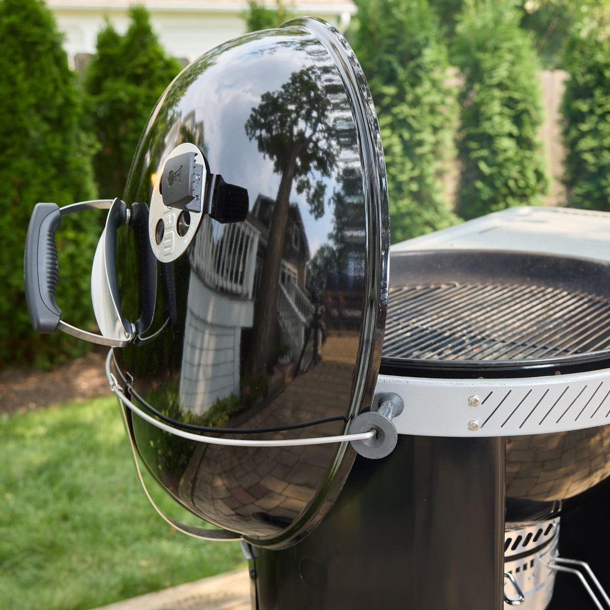 Weber 22” Performer™ Charcoal Grill
