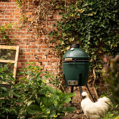 Big Green Egg Small Ceramic Kamado Grill