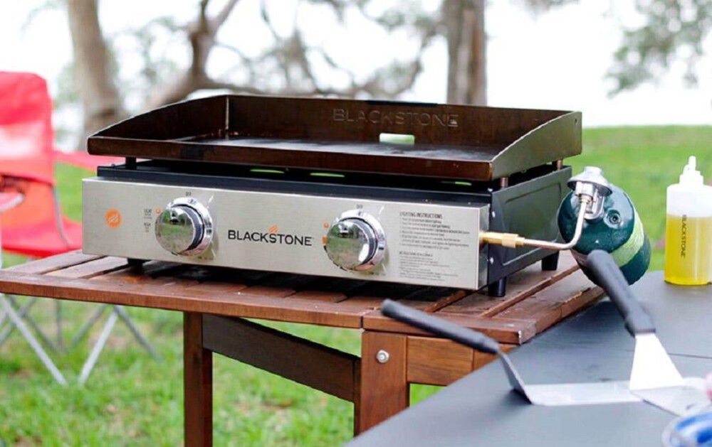Blackstone 1666 22-inch Tabletop Griddle with Stainless Steel Faceplate