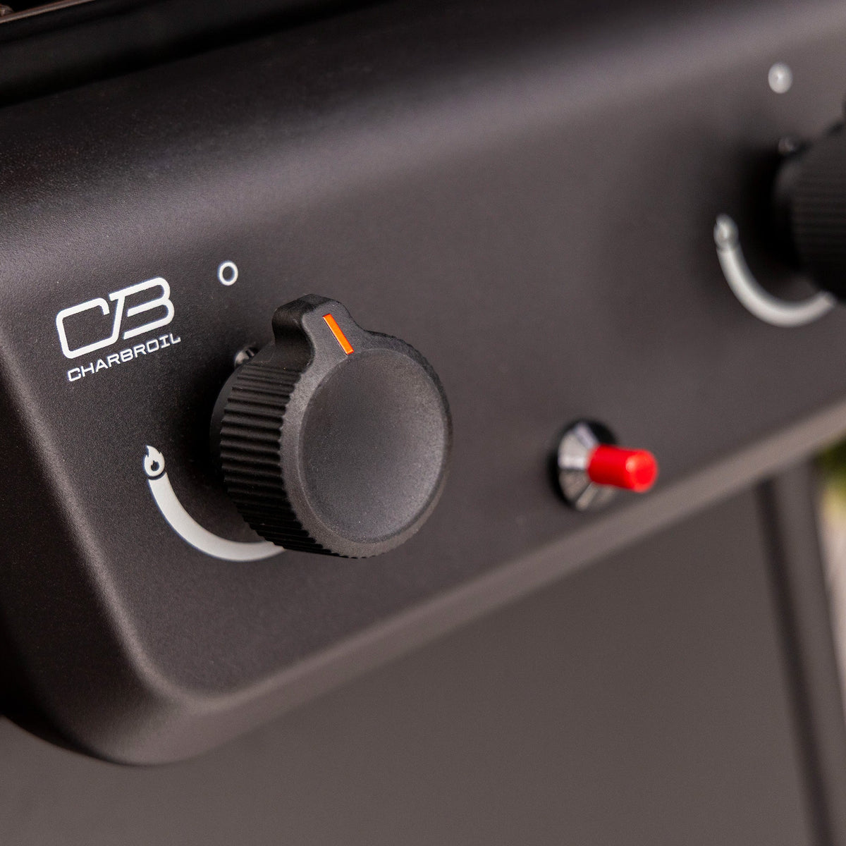 Char-Broil 2-Burner Gas Grill