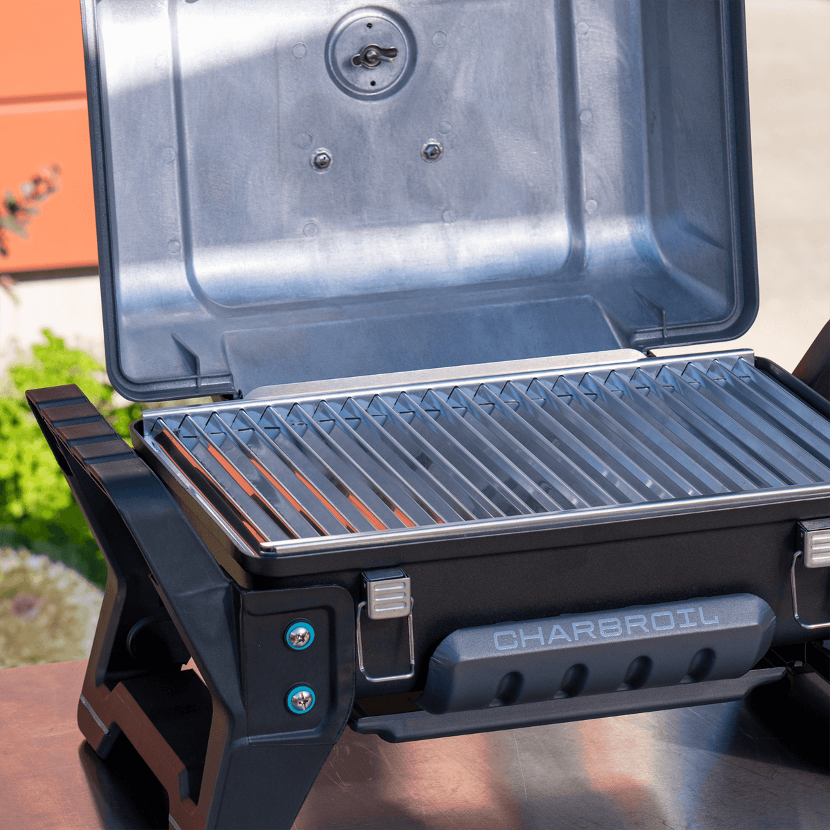 Char-Broil Grill2Go X200 Portable Gas Grill