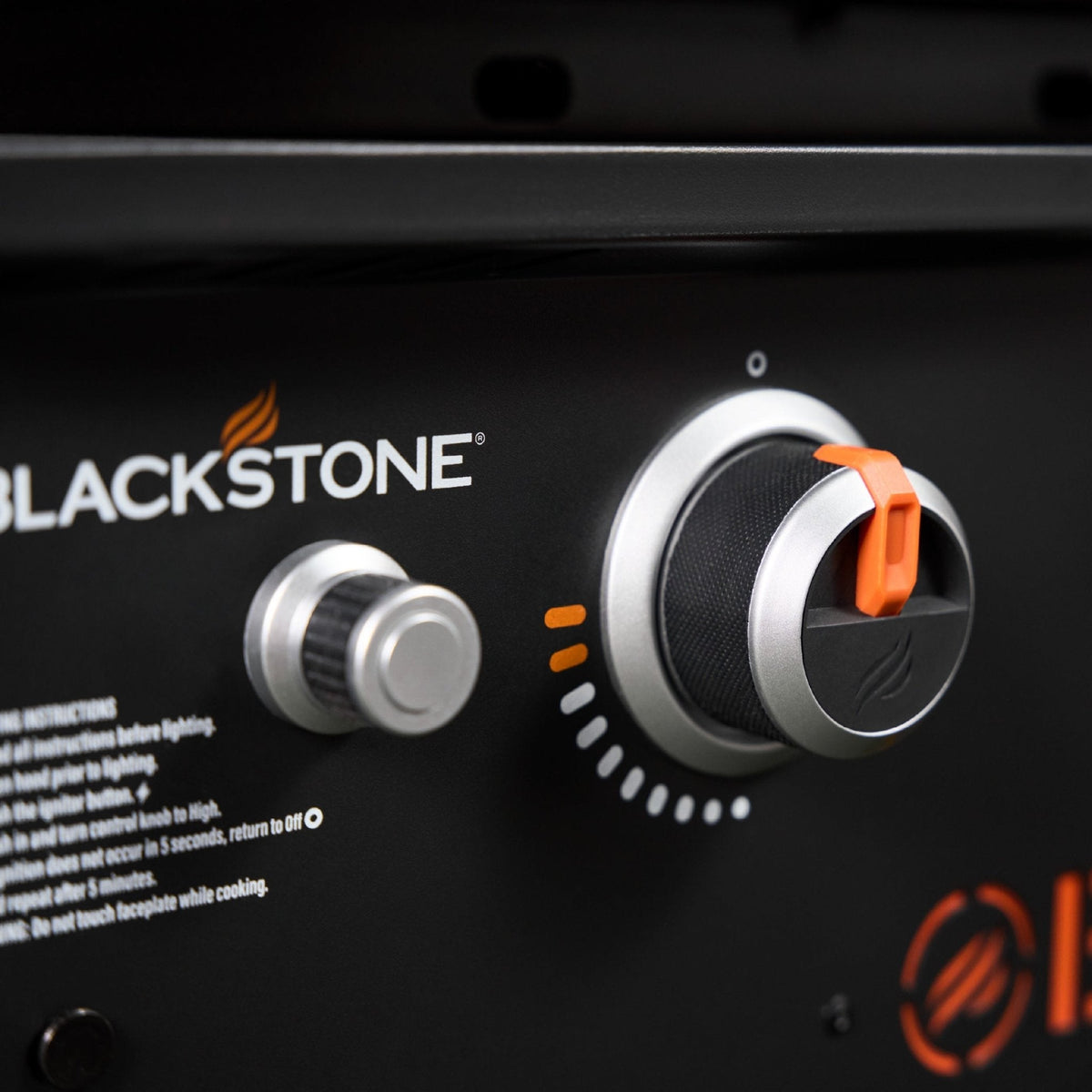 Blackstone Original 36” Griddle with Hood (Natural Gas)